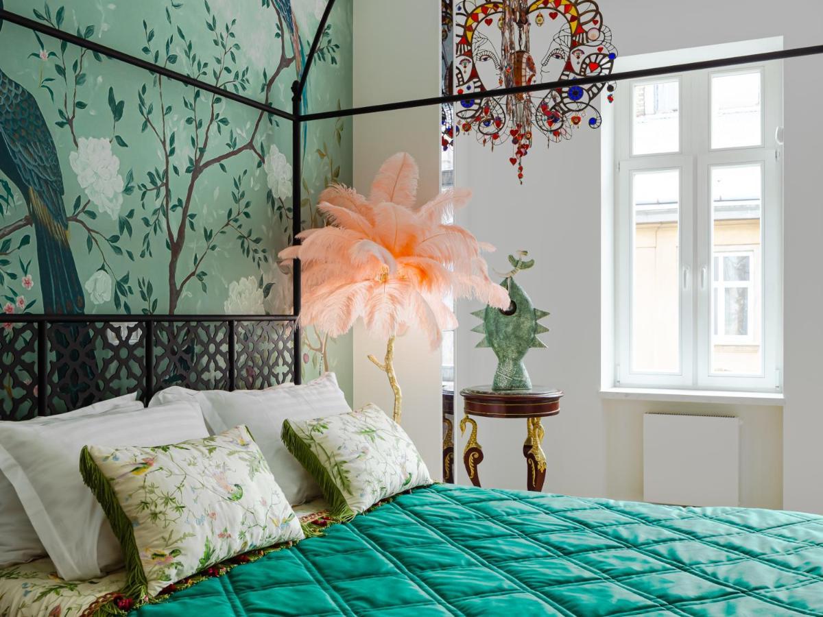 Mola Mola Apart Hotel Лвив Екстериор снимка