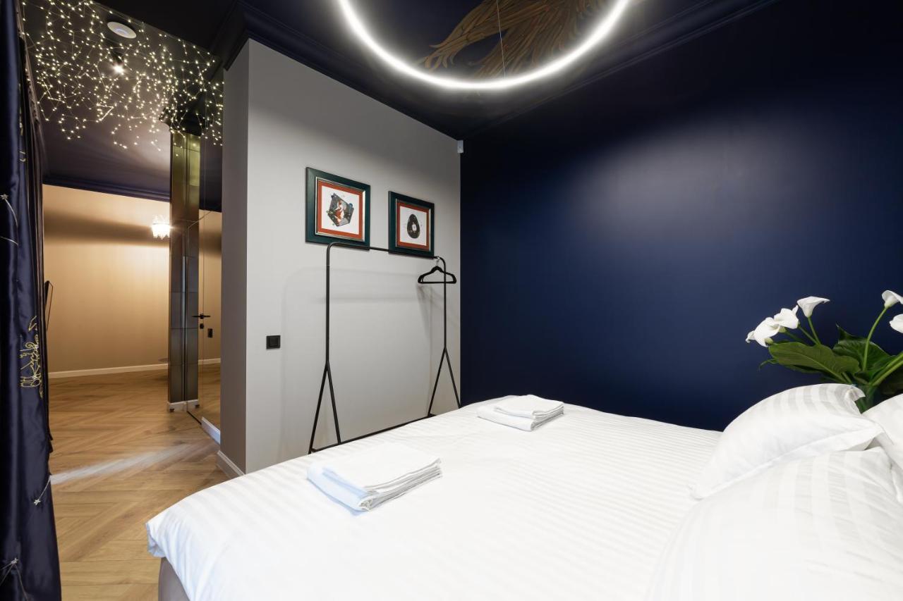 Mola Mola Apart Hotel Лвив Екстериор снимка