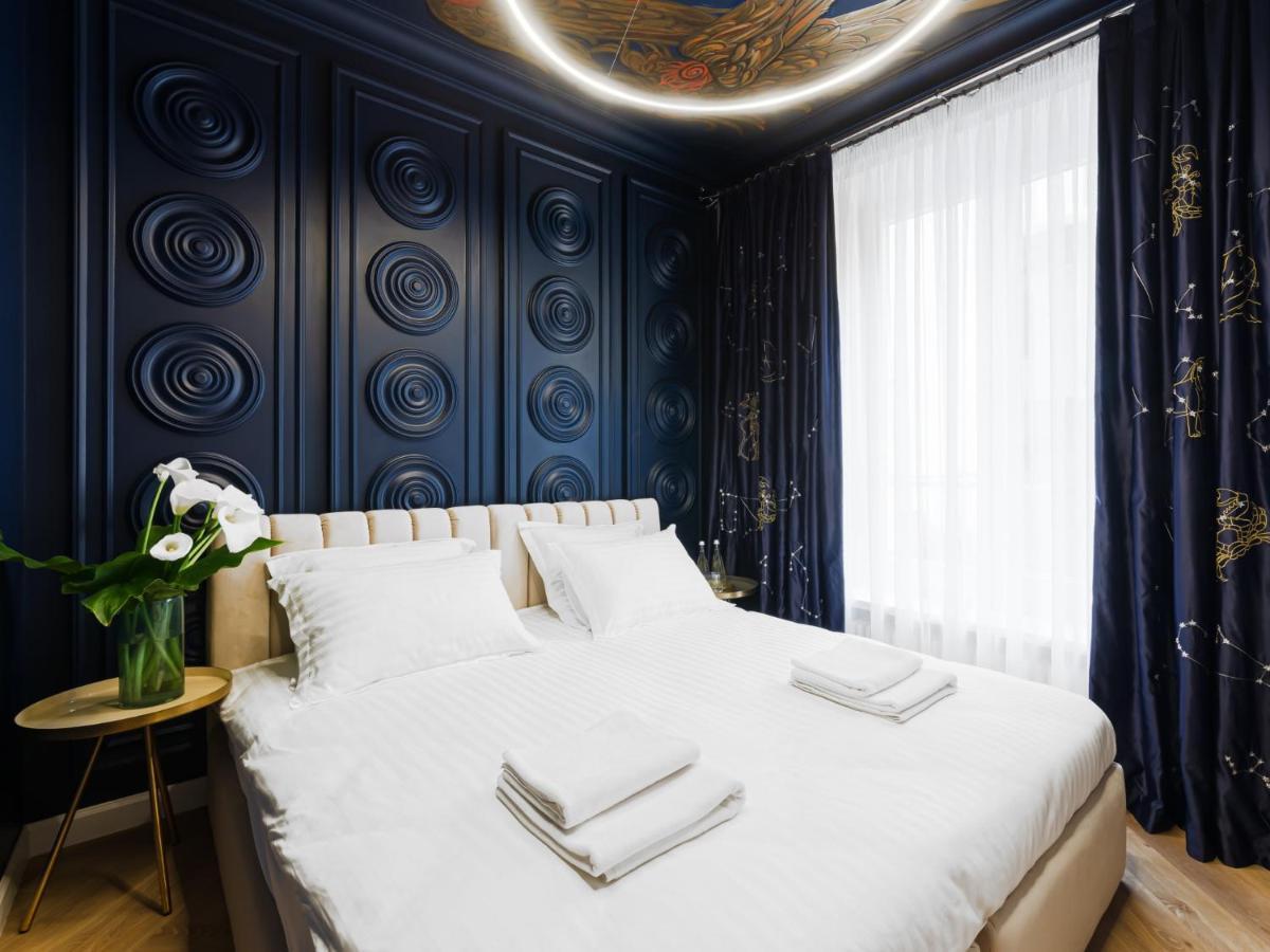 Mola Mola Apart Hotel Лвив Екстериор снимка